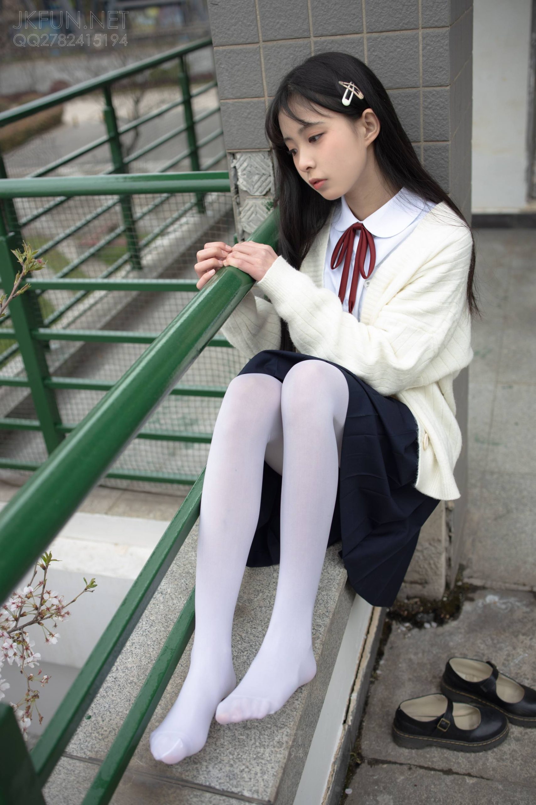 图片[5]-甜美可人的白丝姑娘【127P】20011-草莓街拍