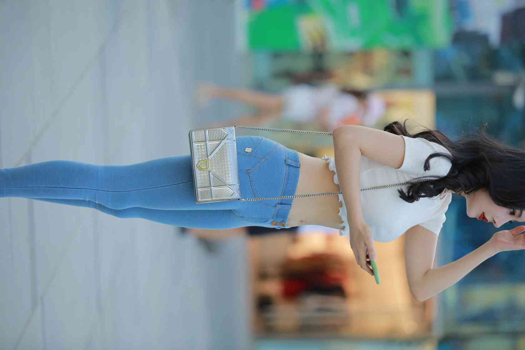图片[3]-非常漂亮的紧身牛仔裤女孩【115P】04016-草莓街拍