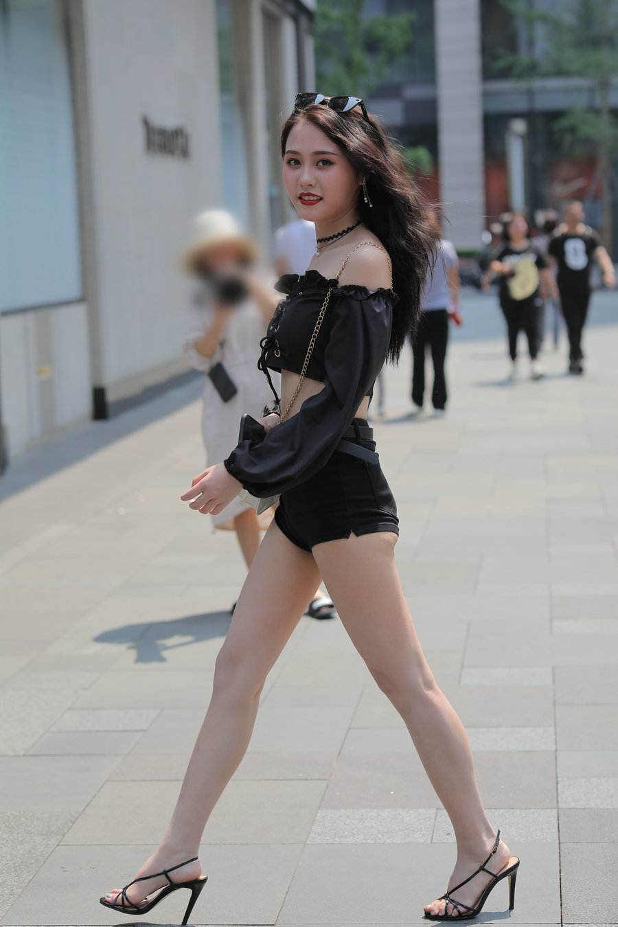 图片[1]-J1364 285P4V-14.0GB-草莓街拍