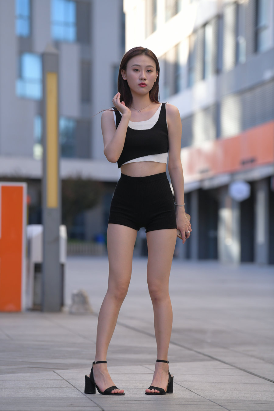 图片[1]-J3258 620P2V-32.4GB-草莓街拍