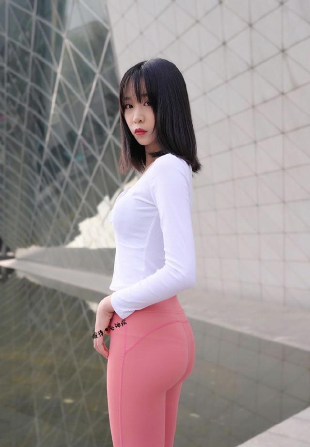 图片[4]-粉色瑜伽裤年轻女孩 J1311 417P17V-14.9GB-草莓街拍