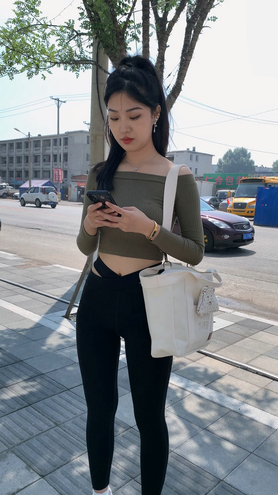 图片[1]-刚刚健身结束的高马尾瑜伽裤女孩J4111 MP4-8.97GB-草莓街拍