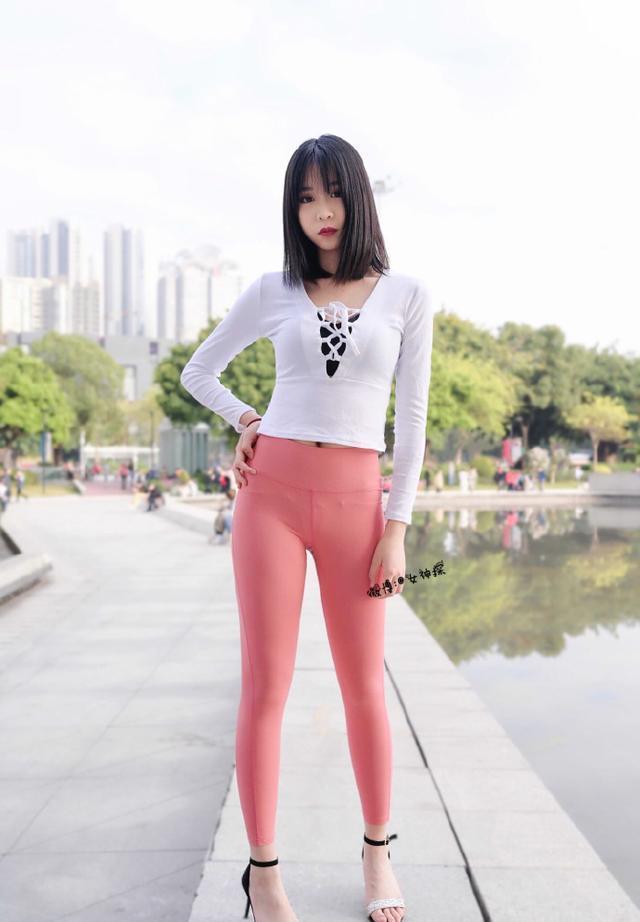 图片[2]-粉色瑜伽裤年轻女孩 J1311 417P17V-14.9GB-草莓街拍