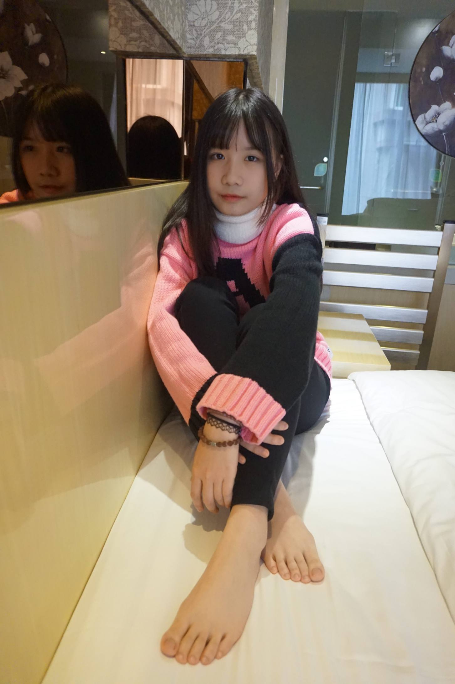 图片[3]-齐刘海的长发女孩【70P】20016-草莓街拍