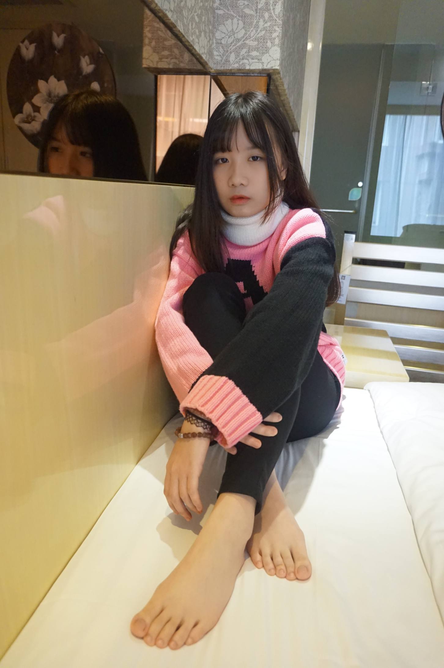 图片[4]-齐刘海的长发女孩【70P】20016-草莓街拍