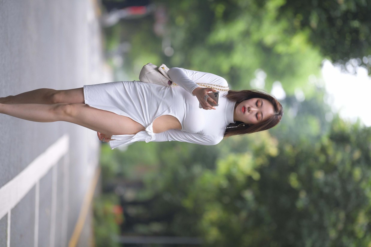 图片[4]-非常精致的侧边裙姑娘，忒好看了！【299P】00017-草莓街拍