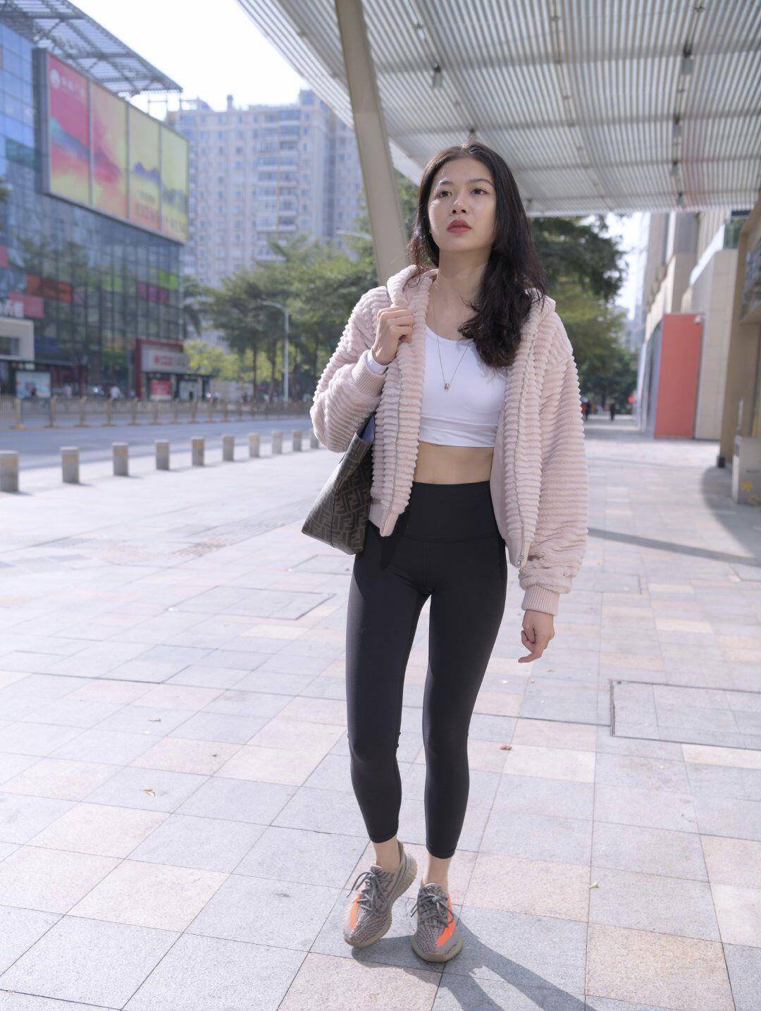图片[3]-逛街的紧身瑜伽裤女孩 J1455 411P2V-26.6GB-草莓街拍