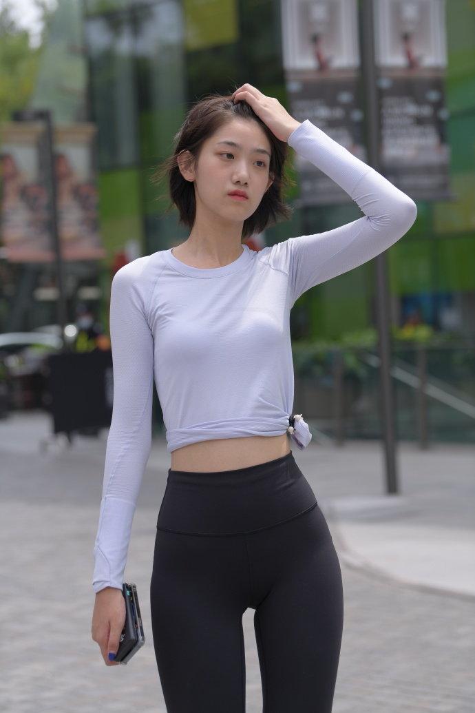 图片[3]-短发长腿的女生J2791 292P-5.71GB-草莓街拍