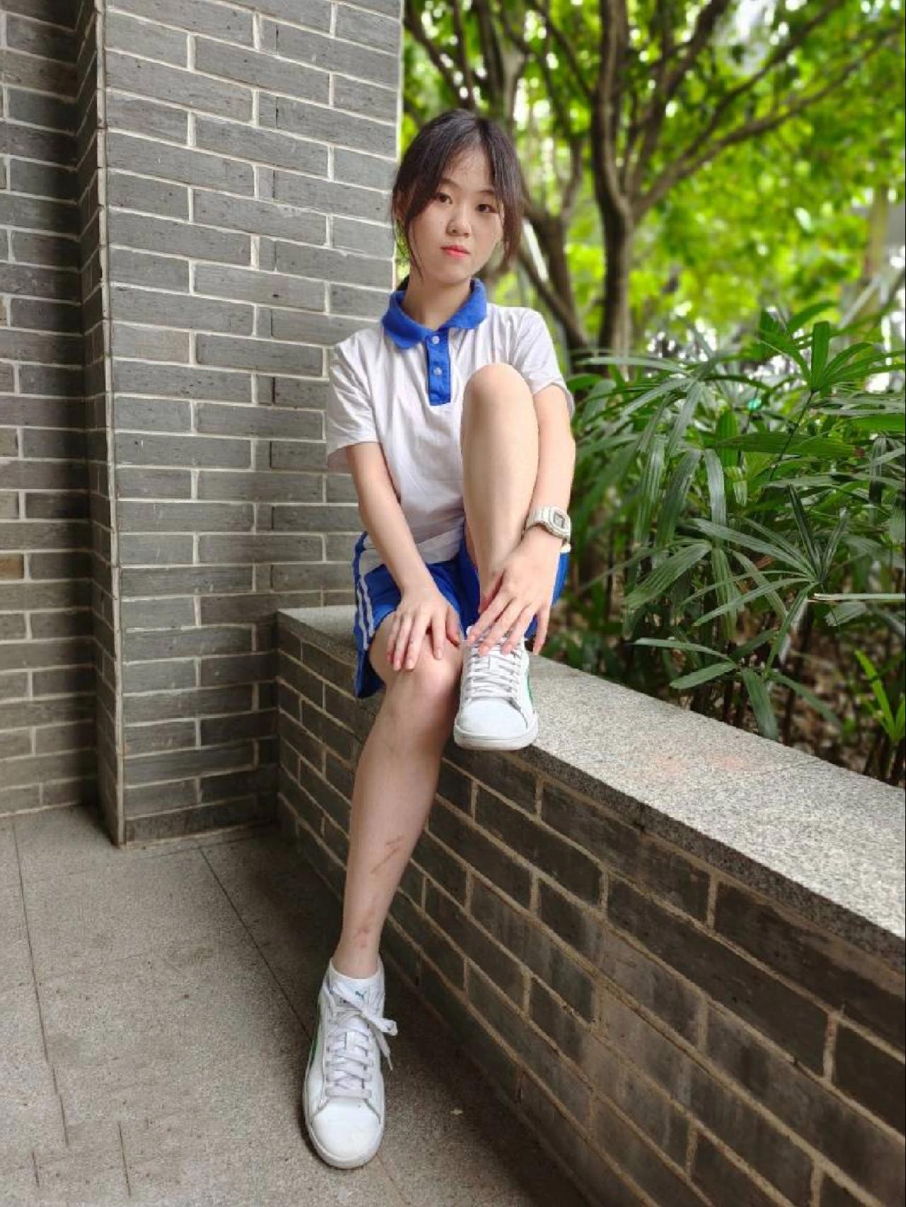 图片[2]-穿校服非常清纯的小姑娘【49P】20003-草莓街拍