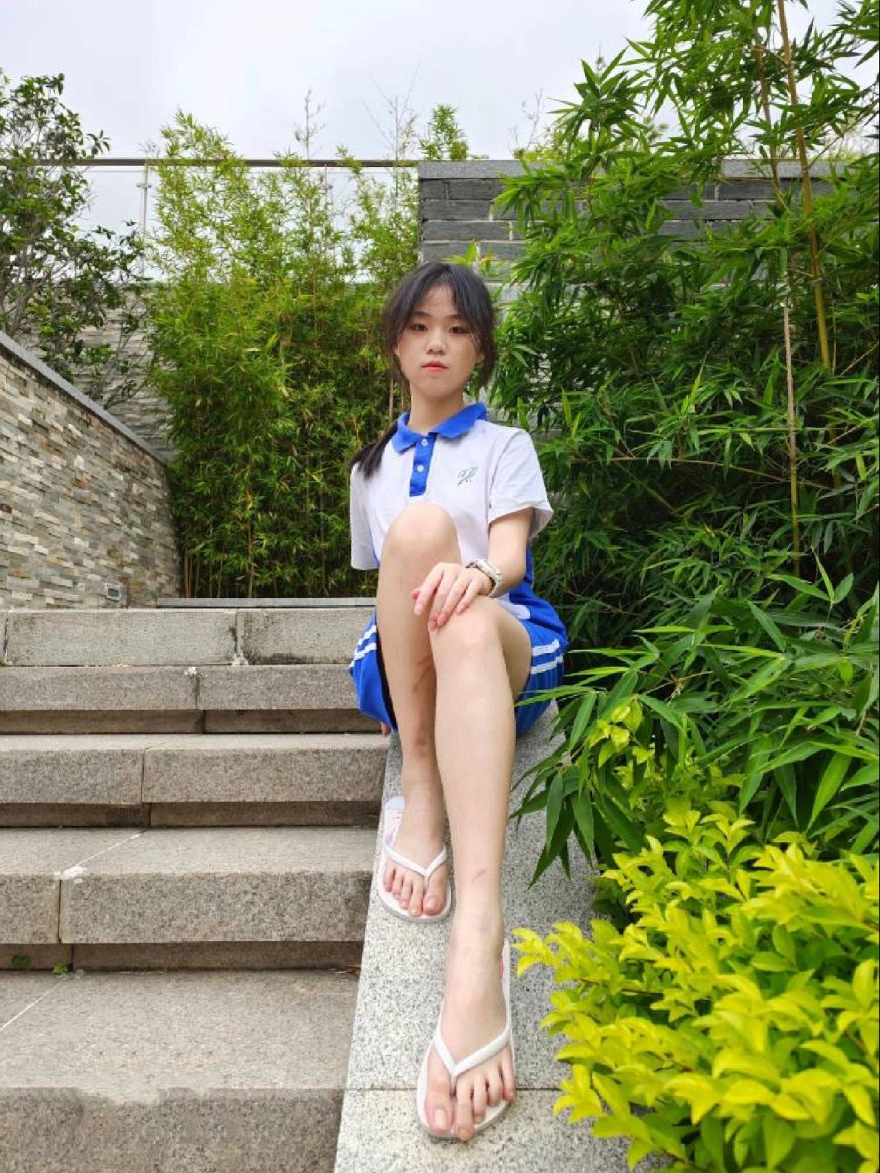 图片[4]-穿校服非常清纯的小姑娘【49P】20003-草莓街拍