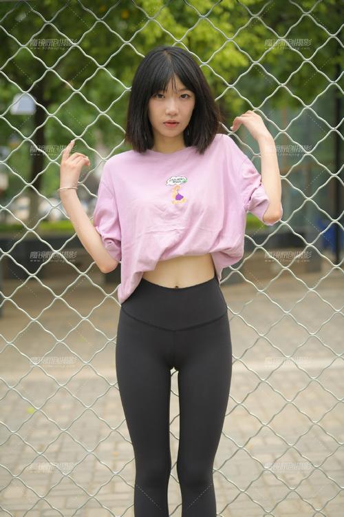 图片[5]-穿瑜伽裤打篮球的大三女孩J2198 463P1V-18.6GB-草莓街拍
