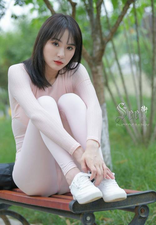 图片[2]-粉粉的瑜伽裤女孩太可爱了 J2090 854P1V-30.4GB-草莓街拍